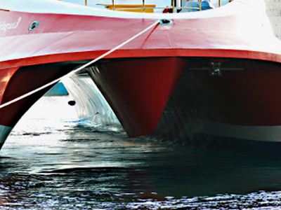 Ταλαιπωρία για τους 98 επιβάτες του Flying Cat